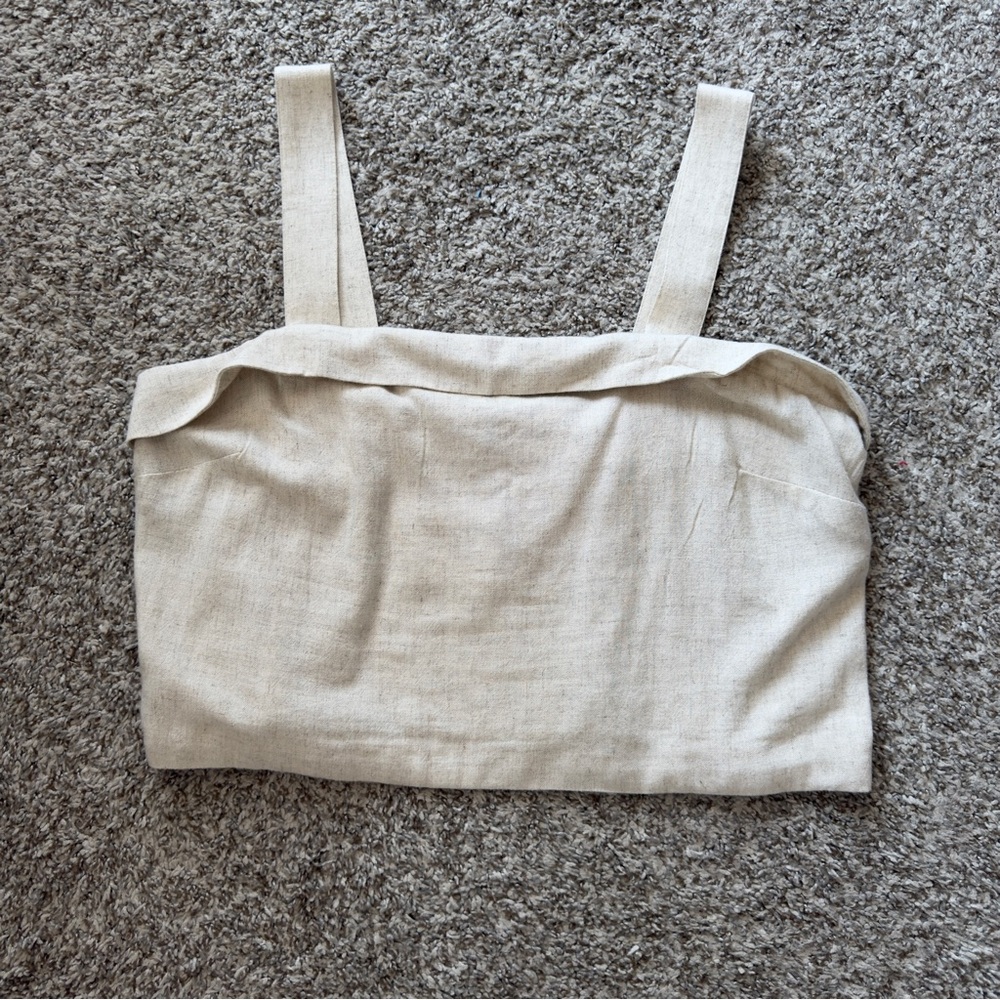American Eagle Outfitters Cream Sleeveless Crop Tank Top